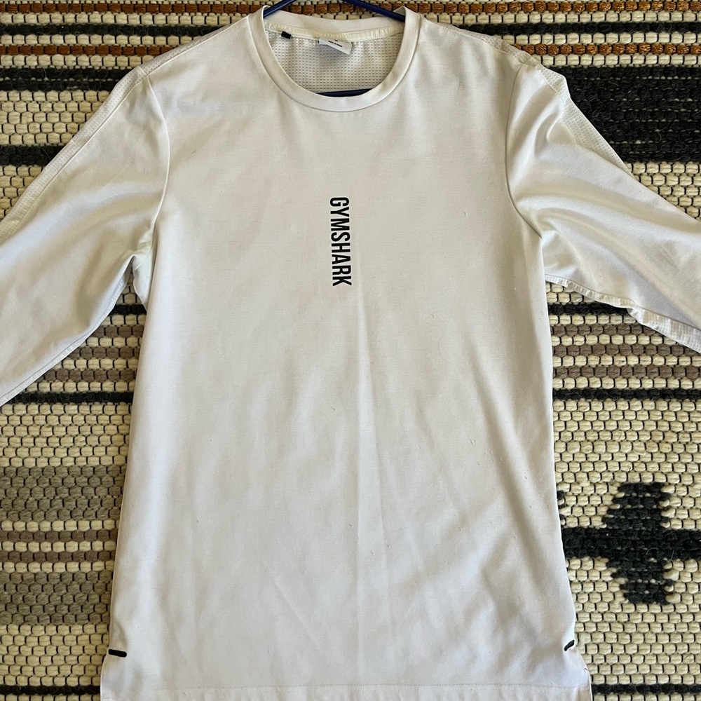 Men’s GYMSHARK long-sleeved tee—white